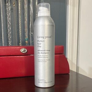 Living Proof Advanced Clean Dry Shampoo